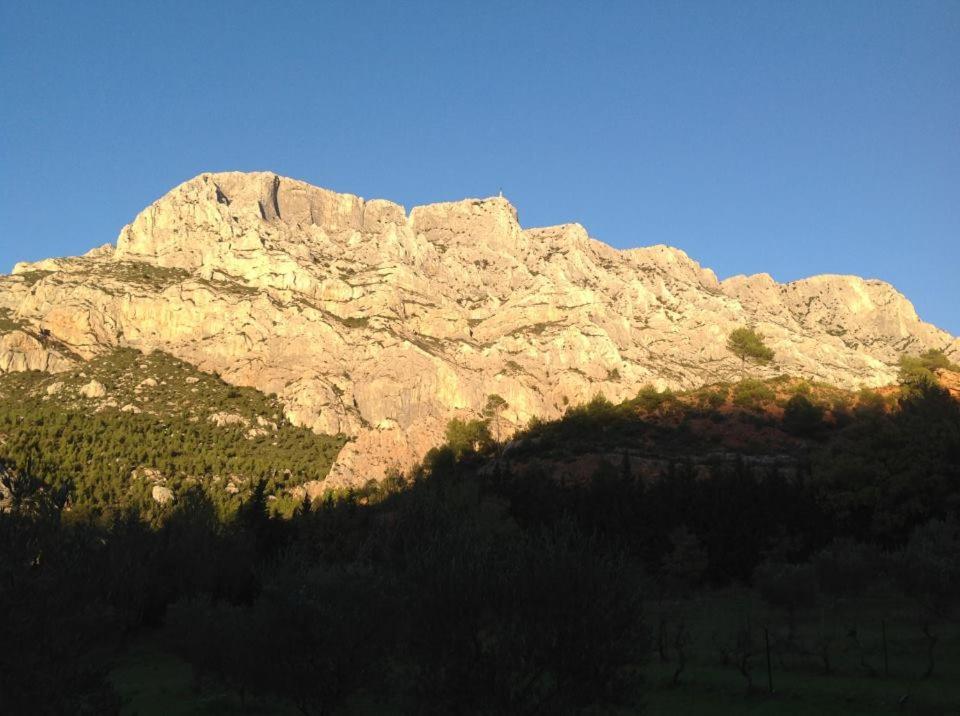 Le Moulin En Provence Bed and Breakfast Saint-Antonin-sur-Bayon Εξωτερικό φωτογραφία