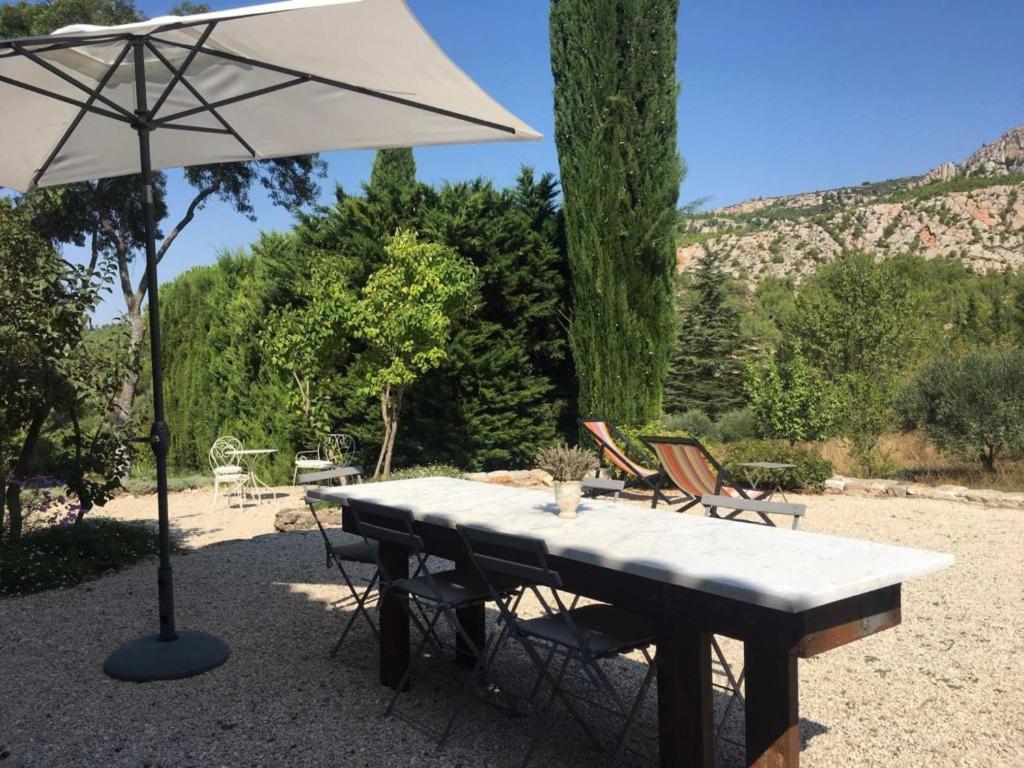 Le Moulin En Provence Bed and Breakfast Saint-Antonin-sur-Bayon Εξωτερικό φωτογραφία